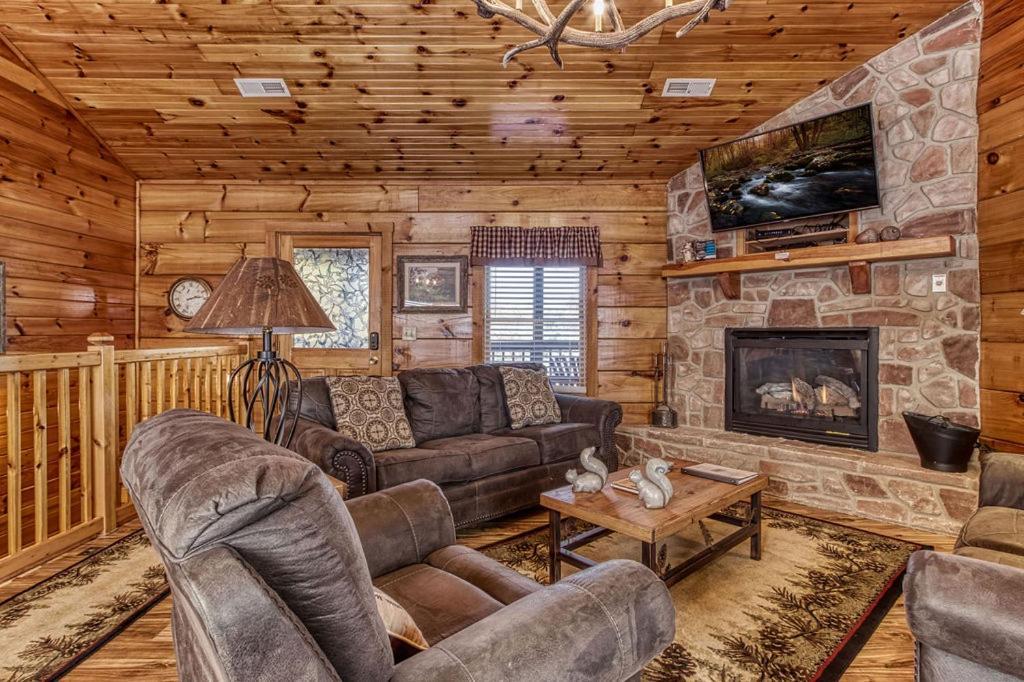 The Nut House, Hot Tub, Game Room, Wifi, 1089 Free Tickets Each Paid Day, Dollywood And More! Пиджен Фордж Екстериор снимка