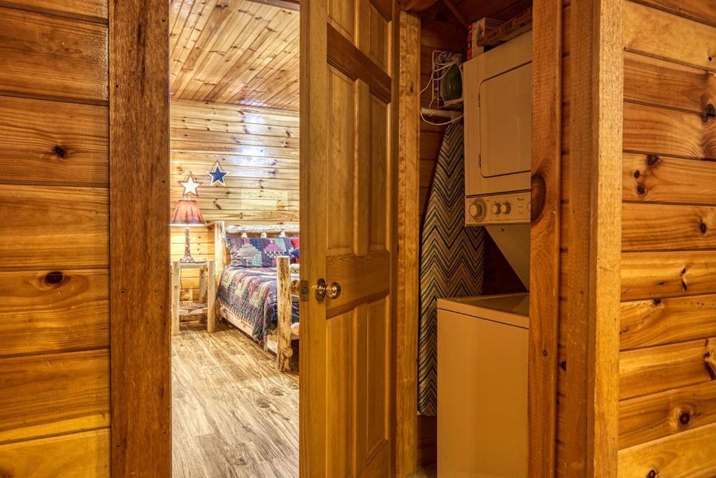 The Nut House, Hot Tub, Game Room, Wifi, 1089 Free Tickets Each Paid Day, Dollywood And More! Пиджен Фордж Екстериор снимка