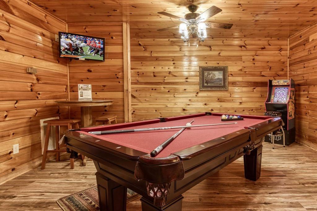The Nut House, Hot Tub, Game Room, Wifi, 1089 Free Tickets Each Paid Day, Dollywood And More! Пиджен Фордж Екстериор снимка