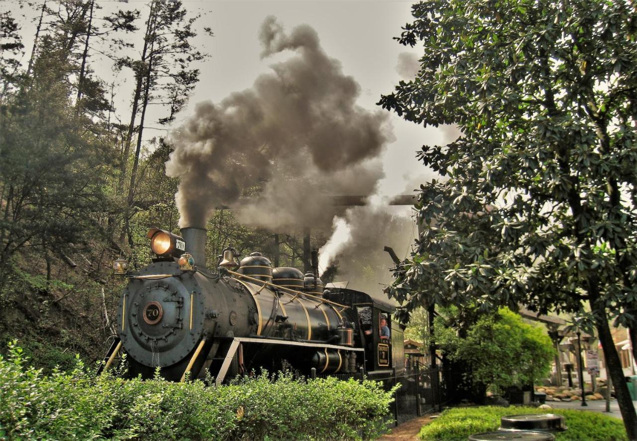 The Nut House, Hot Tub, Game Room, Wifi, 1089 Free Tickets Each Paid Day, Dollywood And More! Пиджен Фордж Екстериор снимка